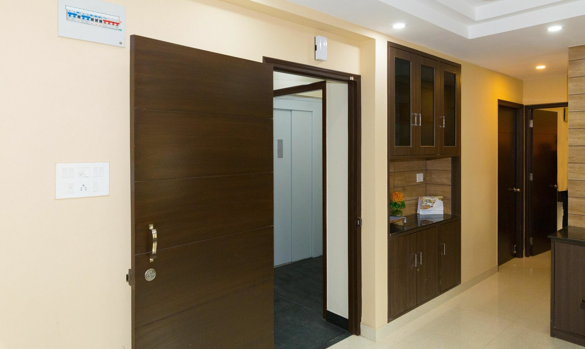 Treebo Trend Newtown Classic Колката Екстериор снимка
